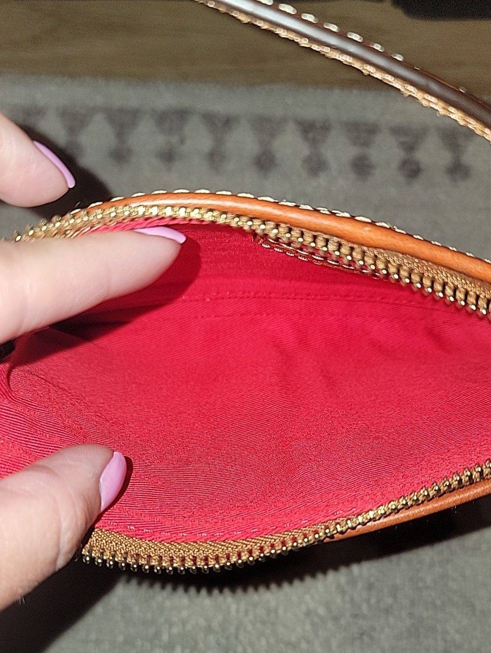 Dooney & Bourke Teal Pebbled Leather Wristlet with Brown Trim ~ New With Tags - Picture 13 of 16